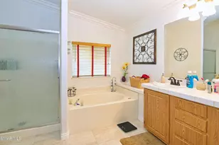 193 Little John Ln, Westlake Village, CA 91361 - Photo 11