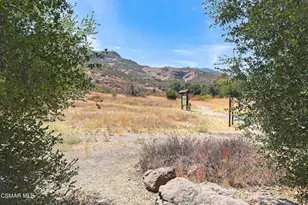 193 Little John Ln, Westlake Village, CA 91361 - Photo 31