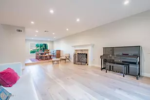 2252 Hillsbury Rd, Westlake Village, CA 91361 - Photo 13