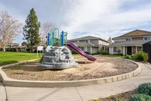561 Spring Rd, Moorpark, CA 93021 - Photo 19