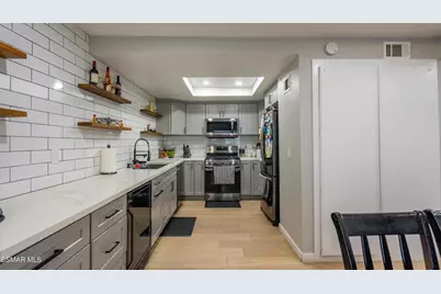 561 Spring Road #43, Moorpark, CA 93021 - Photo 1