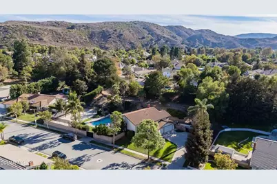 652 Stonebrook Street, Simi Valley, CA 93065 - Photo 47