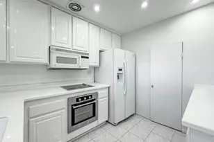 10435 Larwin Ave, Chatsworth, CA 91311 - Photo 17