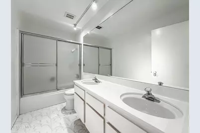 10435 Larwin Avenue, Chatsworth, CA 91311 - Photo 31