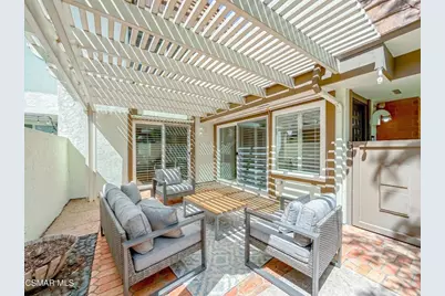 10435 Larwin Avenue, Chatsworth, CA 91311 - Photo 23