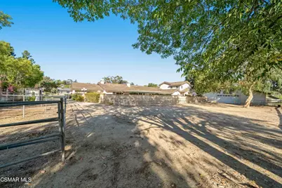 587 Calle Sequoia, Thousand Oaks, CA 91360 - Photo 57