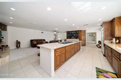 587 Calle Sequoia, Thousand Oaks, CA 91360 - Photo 11