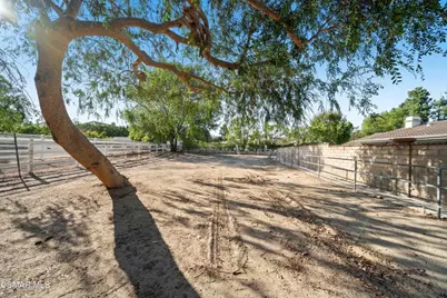 587 Calle Sequoia, Thousand Oaks, CA 91360 - Photo 59