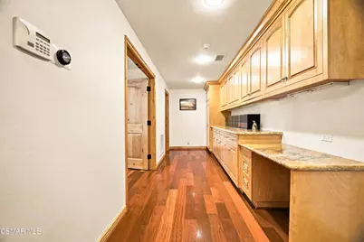 300 N Kalorama Street, Ventura, CA 93001 - Photo 21