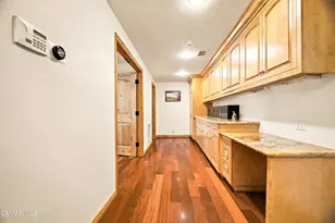 300 N Kalorama St, Ventura, CA 93001 - Photo 21