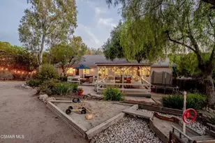 1039 Nonchalant Dr, Simi Valley, CA 93065 - Photo 37