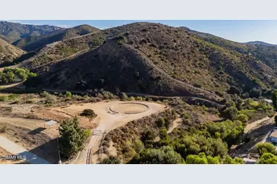 1039 Nonchalant Drive, Simi Valley, CA 93065 - Photo 59