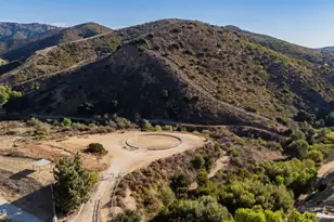 1039 Nonchalant Dr, Simi Valley, CA 93065 - Photo 59