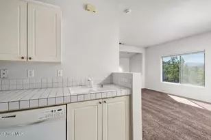 26963 Hillsborough Pkwy, Valencia, CA 91354 - Photo 11