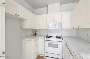 26963 Hillsborough Pkwy, Valencia, CA 91354 - Photo 9