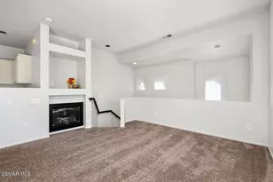 26963 Hillsborough Pkwy, Valencia, CA 91354 - Photo 3