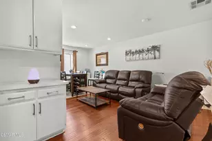 27656 Ironstone Dr, Canyon Country, CA 91387 - Photo 17