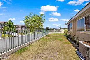 191 Misty Lake Ct, Simi Valley, CA 93065 - Photo 23