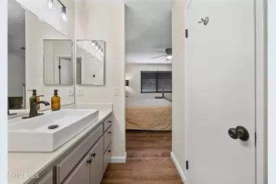 27654 Ironstone Drive #1, Canyon Country, CA 91387 - Photo 11