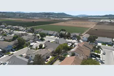 11519 Wildflower Court, Moorpark, CA 93021 - Photo 5