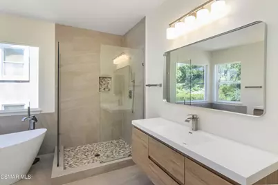 185 Laurel Wood Court, Simi Valley, CA 93065 - Photo 11