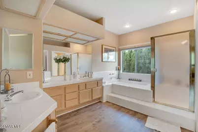 588 Monteleone Avenue, Oak Park, CA 91377 - Photo 17