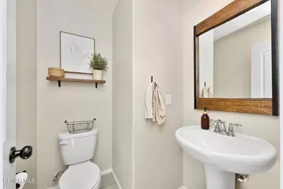 425 Stratus Lane #5, Simi Valley, CA 93065 - Photo 7