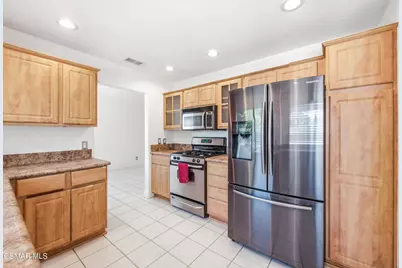 2259 Oakdale Circle, Simi Valley, CA 93063 - Photo 13