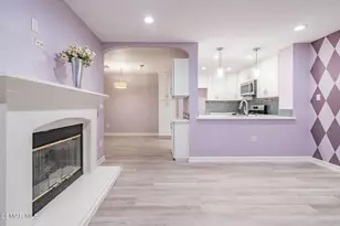 1043 Waltham Rd, Simi Valley, CA 93065 - Photo 9