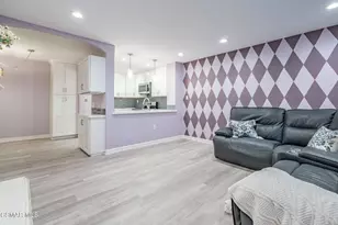 1043 Waltham Rd, Simi Valley, CA 93065 - Photo 13