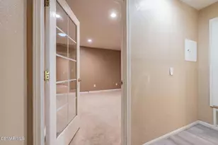 1043 Waltham Rd, Simi Valley, CA 93065 - Photo 29