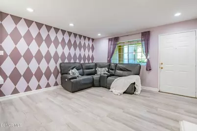1043 Waltham Road #E, Simi Valley, CA 93065 - Photo 11