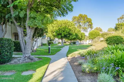 1043 Waltham Road #E, Simi Valley, CA 93065 - Photo 11