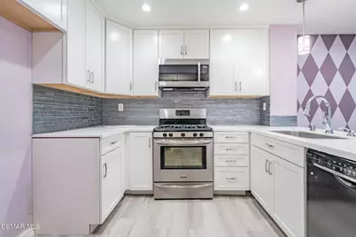 1043 Waltham Road #E, Simi Valley, CA 93065 - Photo 1