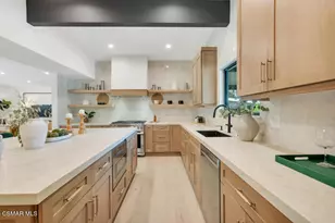 4405 Brookford Ave, Woodland Hills, CA 91364 - Photo 15