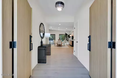 4405 Brookford Avenue, Woodland Hills, CA 91364 - Photo 7