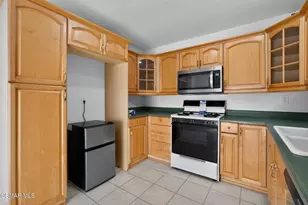 24705 Masters Cup Way, Valencia, CA 91355 - Photo 11
