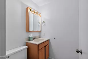 24705 Masters Cup Way, Valencia, CA 91355 - Photo 9