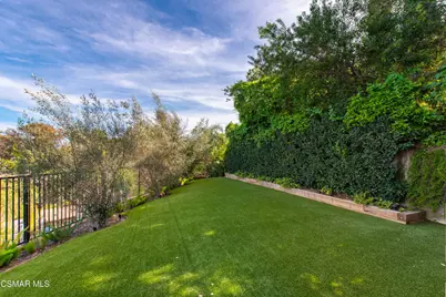 5076 Escobedo Drive, Woodland Hills, CA 91364 - Photo 35