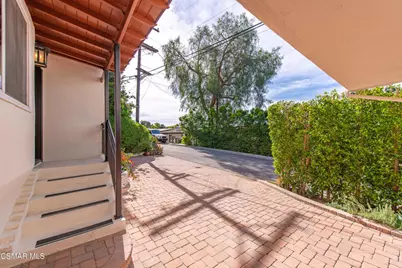 5076 Escobedo Drive, Woodland Hills, CA 91364 - Photo 11