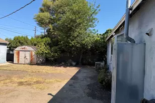 8847 Lindley Ave, Northridge, CA 91325 - Photo 21
