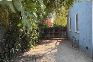 8847 Lindley Ave, Northridge, CA 91325 - Photo 25