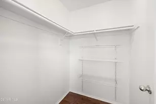 460 Fallbrook Ave, Newbury Park, CA 91320 - Photo 19
