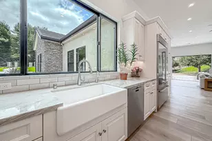 395 Sherwood Ct, Thousand Oaks, CA 91361 - Photo 33