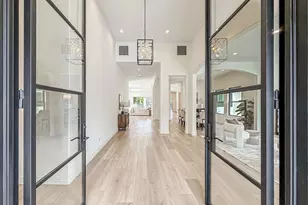 395 Sherwood Ct, Thousand Oaks, CA 91361 - Photo 9