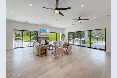 395 Sherwood Court, Thousand Oaks, CA 91361 - Photo 19