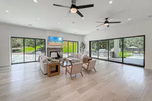 395 Sherwood Ct, Thousand Oaks, CA 91361 - Photo 19