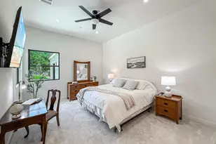 395 Sherwood Ct, Thousand Oaks, CA 91361 - Photo 49