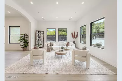 395 Sherwood Court, Thousand Oaks, CA 91361 - Photo 11