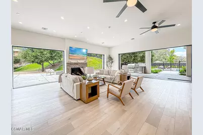 395 Sherwood Court, Thousand Oaks, CA 91361 - Photo 21